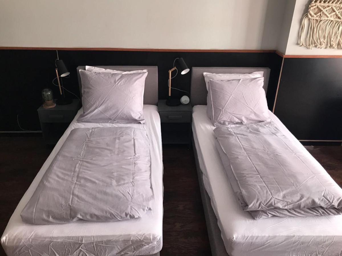 Amsterdam Red Light Bed & Breakfast Bagian luar foto